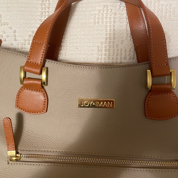 Joy and Iman in synthetic large tote - Picture 2 of 9